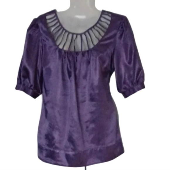 💙 🏍silky  to touch purple Blouse - Picture 2 of 9